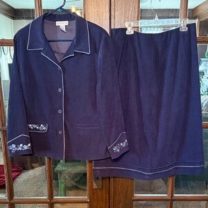 Susan Graver Style Navy Blue Faux Suede Skirt Suit Set Floral Embroidery XL‎